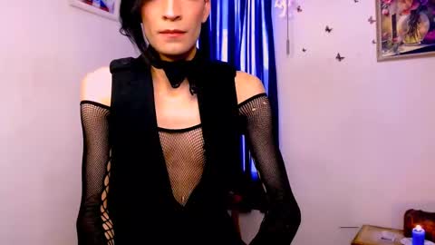Snapshot of novanyx11 chatting on 02-19-25, 09:25 Nova... online show from 02-19-25, 09:25