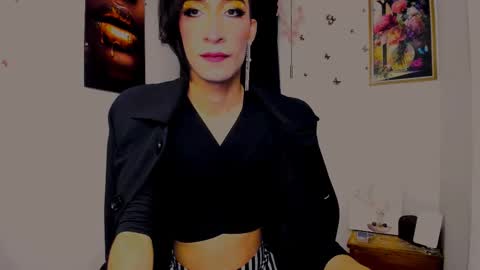 Snapshot of novanyx11 chatting on 02-22-25, 01:55 Nova... online show from 02-22-25, 01:55