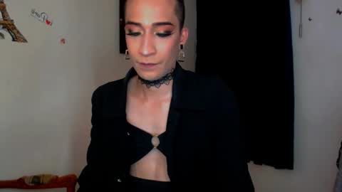 Snapshot of novanyx11 chatting on 09-18-25, 09:50 Nova... online show from 09-18-25, 09:50