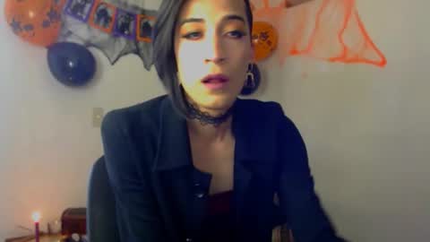 Snapshot of novanyx11 chatting on 10-09-25, 08:40 Nova... online show from 10-09-25, 08:40