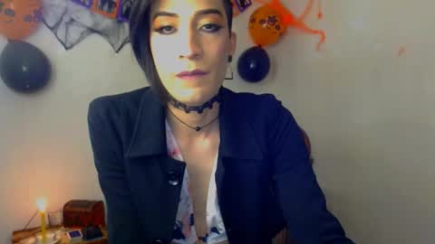 Snapshot of novanyx11 chatting on 10-11-25, 09:13 Nova... online show from 10-11-25, 09:13