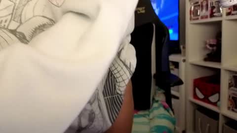 Nova skyee online show from 04-20-26, 08:06