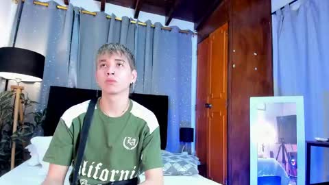 Snapshot of novaybrian chatting on 01-17-25, 04:28 NovayBrian online show from 01-17-25, 04:28