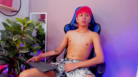 Snapshot of novaybrian chatting on 03-07-25, 10:54 NovayBrian online show from 03-07-25, 10:54