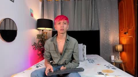 Snapshot of novaybrian chatting on 03-10-25, 04:49 NovayBrian online show from 03-10-25, 04:49