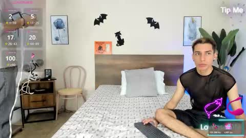 Snapshot of novaybrian chatting on 10-24-25, 04:42 NovayBrian online show from 10-24-25, 04:42