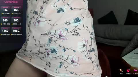 Snapshot of now_elly chatting on 11-01-25, 06:21 Nowelly online show from 11-01-25, 06:21