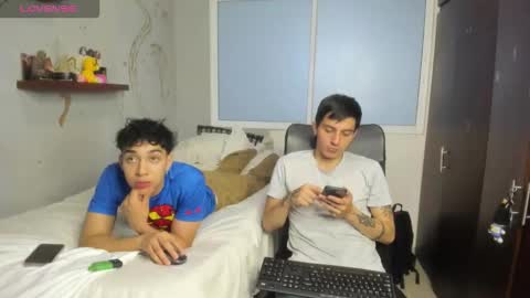 Snapshot of noxx_stark chatting on 10-27-25, 01:31 Noxx online show from 10-27-25, 01:31