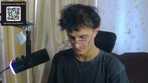 Nuar X online show from 04-14-26, 01:06