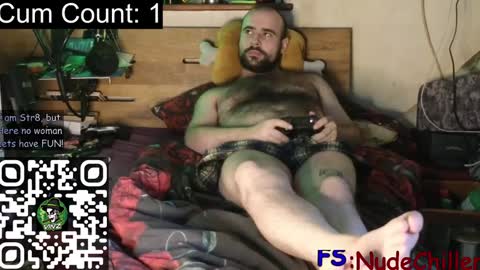 Snapshot of nudechiller chatting on 12-15-24, 12:17 Vinz... online show from 12-15-24, 12:17