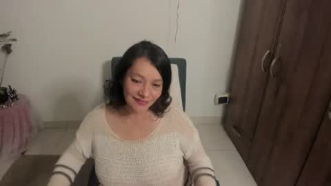 Snapshot of nuit_rose chatting on 06-19-26, 12:26 nuit_rose online show from 06-19-26, 12:26