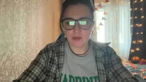 Snapshot of nuitblanche_vibes chatting on 11-07-25, 06:57 nuitblanche_vibes online show from 11-07-25, 06:57