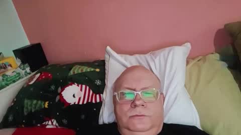 Snapshot of nukiss chatting on 11-11-25, 09:20 nukiss online show from 11-11-25, 09:20