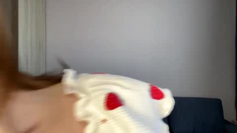 Snapshot of numberscommons chatting on 04-12-26, 07:24 Odelina online show from 04-12-26, 07:24