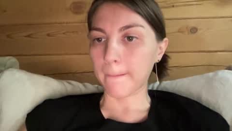 Snapshot of nursedoll chatting on 09-23-25, 03:37 Ema online show from 09-23-25, 03:37