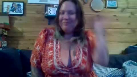 nutmegmatee online show from 03-17-26, 01:54