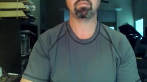 nvrenuff1979 online show from 02-06-26, 12:52