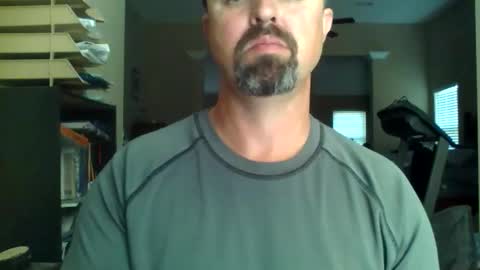 nvrenuff1979 online show from 04-12-26, 12:32