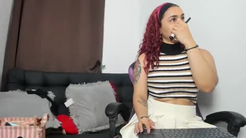 Snapshot of nyalgasai1 chatting on 12-25-24, 02:46 Nia online show from 12-25-24, 02:46