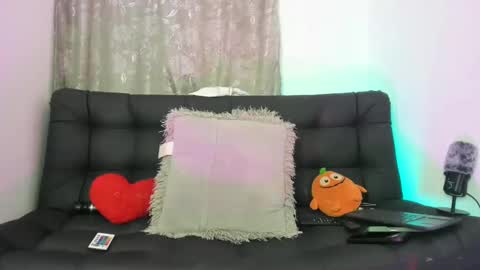 Snapshot of nyalgasai1 chatting on 02-26-25, 04:36 Nia online show from 02-26-25, 04:36