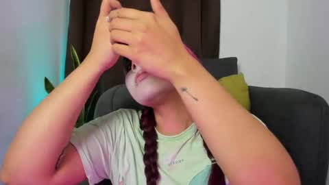 Snapshot of nyalgasai1 chatting on 10-01-25, 11:22 Nia online show from 10-01-25, 11:22