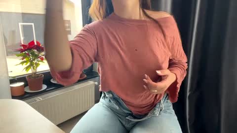 Nicol online show from 03-10-25, 07:53