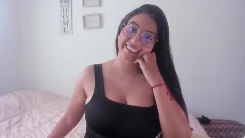 Vanessa online show from 11-30-25, 07:40