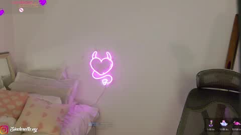 Snapshot of nylaahhh chatting on 06-03-26, 01:30 Nylaah online show from 06-03-26, 01:30
