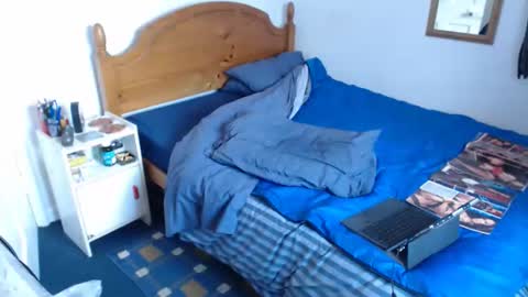 nylon natalie-tranny online show from 10-15-25, 09:31