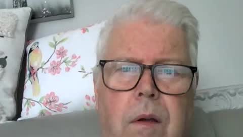 Snapshot of nylonlegs69 chatting on 09-24-25, 10:51 stockings suspenders mad online show from 09-24-25, 10:51