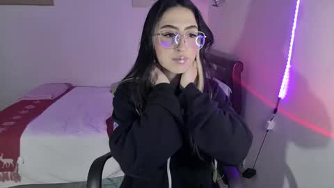 Snapshot of nymph_frida chatting on 12-11-24, 05:10 Frida online show from 12-11-24, 05:10