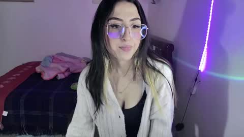 Snapshot of nymph_frida chatting on 12-31-24, 05:22 Frida online show from 12-31-24, 05:22