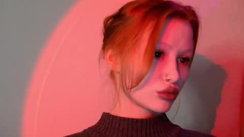 nyra_thira online show from 01-14-26, 01:44