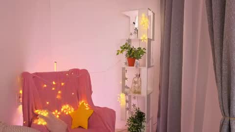Emily online show from 05-22-26, 05:47