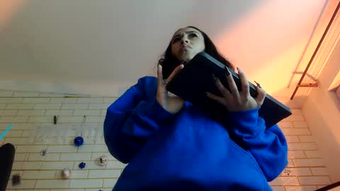 nyx1126 online show from 12-18-25, 11:38