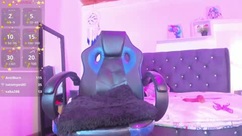 Snapshot of nyx__blackwood chatting on 12-30-24, 04:31 nyx__blackwood online show from 12-30-24, 04:31