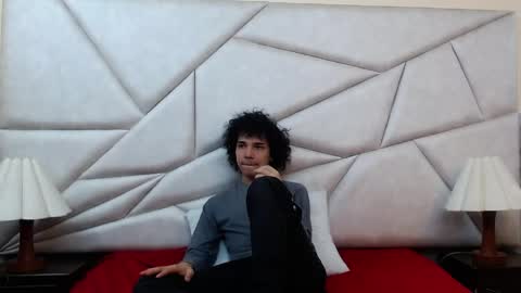 nyx_and_arian online show from 04-08-26, 01:27