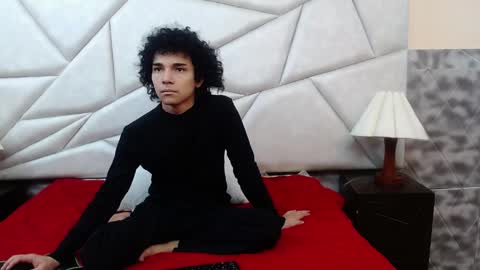 nyx_and_arian online show from 04-11-26, 01:54