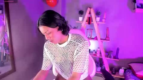 Snapshot of nyxmoonhells chatting on 11-14-25, 09:35 Nyx online show from 11-14-25, 09:35