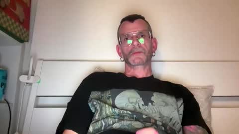 Snapshot of o_johnny_deep_o chatting on 02-23-26, 09:23 Jonathan Deep online show from 02-23-26, 09:23