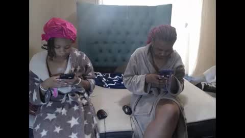obsessedmimi online show from 05-13-26, 09:39