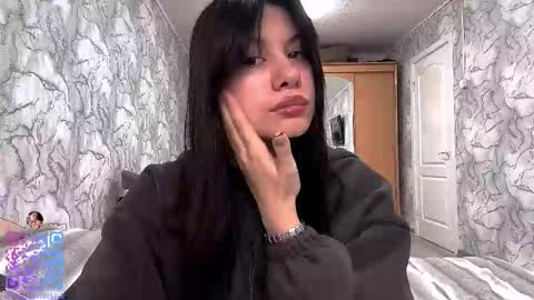 Amelia online show from 11-07-25, 06:57