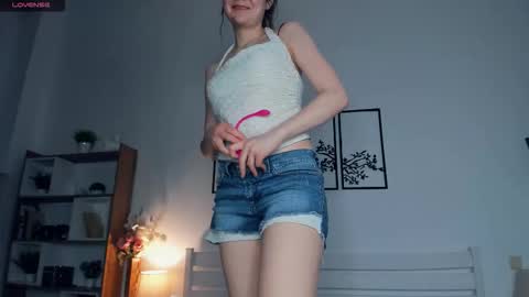 Snapshot of obsidiva chatting on 02-20-26, 08:20 Elis online show from 02-20-26, 08:20