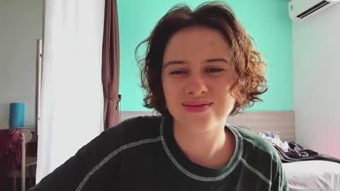 Snapshot of octopussy69x chatting on 12-04-24, 04:21 Evie online show from 12-04-24, 04:21