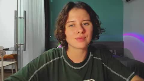 Snapshot of octopussy69x chatting on 12-12-24, 02:22 Evie online show from 12-12-24, 02:22