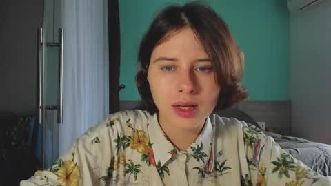 Snapshot of octopussy69x chatting on 12-16-24, 03:40 Evie online show from 12-16-24, 03:40