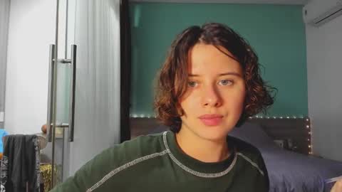 Snapshot of octopussy69x chatting on 12-27-24, 12:34 Evie online show from 12-27-24, 12:34