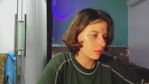 Snapshot of octopussy69x chatting on 12-29-24, 12:55 Evie online show from 12-29-24, 12:55