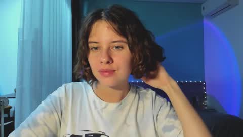 Snapshot of octopussy69x chatting on 01-04-25, 11:43 Evie online show from 01-04-25, 11:43