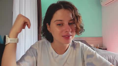 Snapshot of octopussy69x chatting on 01-05-25, 06:56 Evie online show from 01-05-25, 06:56